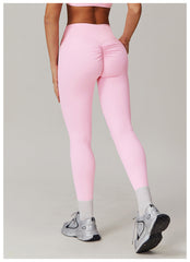 Bold scrunch leggings to enhance curves