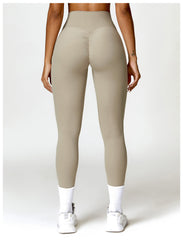 Bold scrunch leggings to enhance curves
