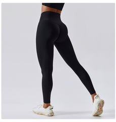 Lightweight women’s leggings for movement