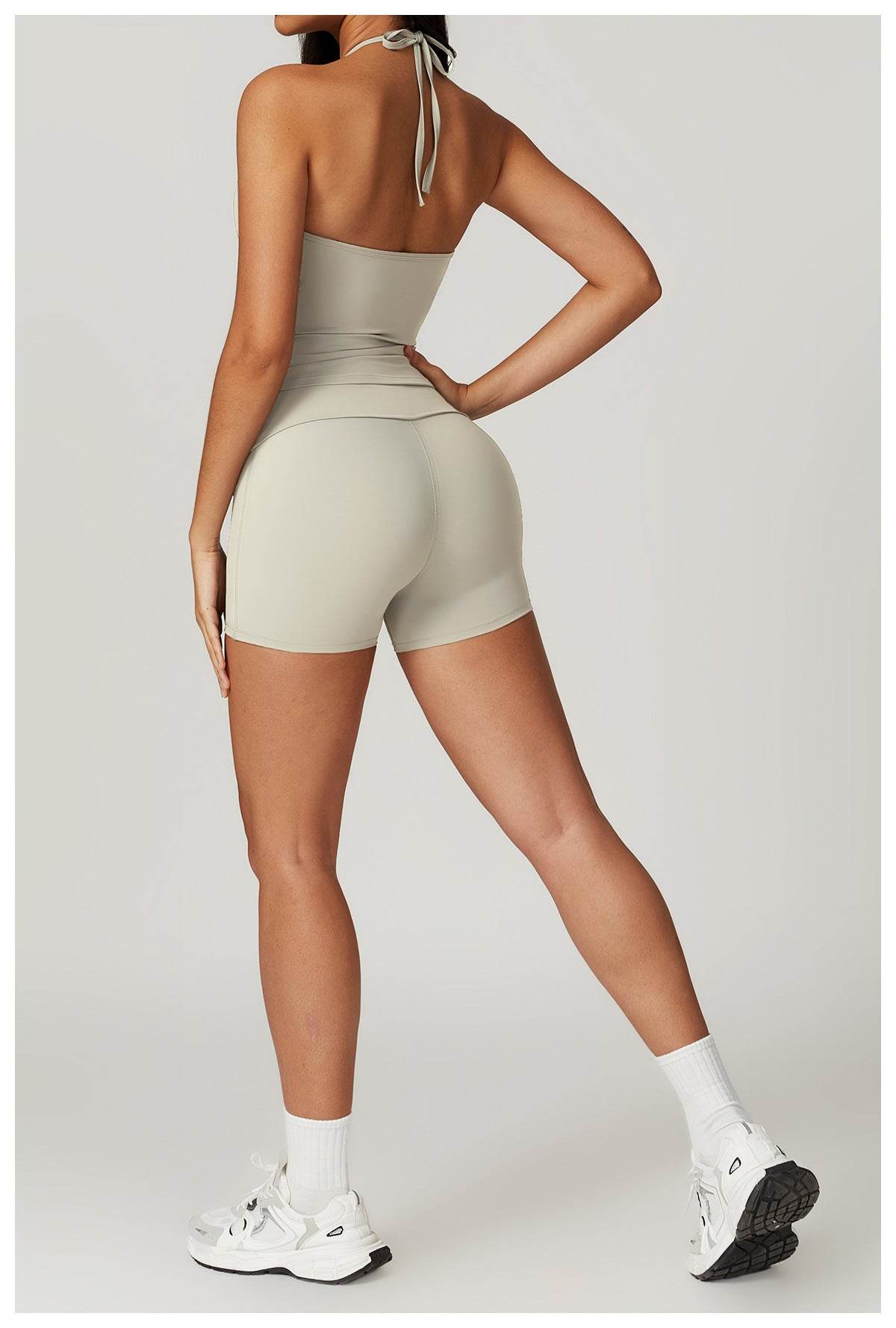 Breathable black and white workout set for maximum comfort - LANIZI