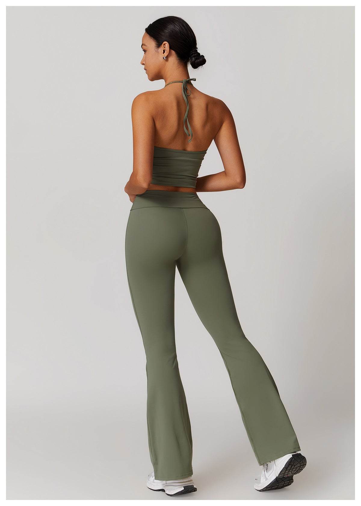 Trendy dark green workout set for an active lifestyle - LANIZI