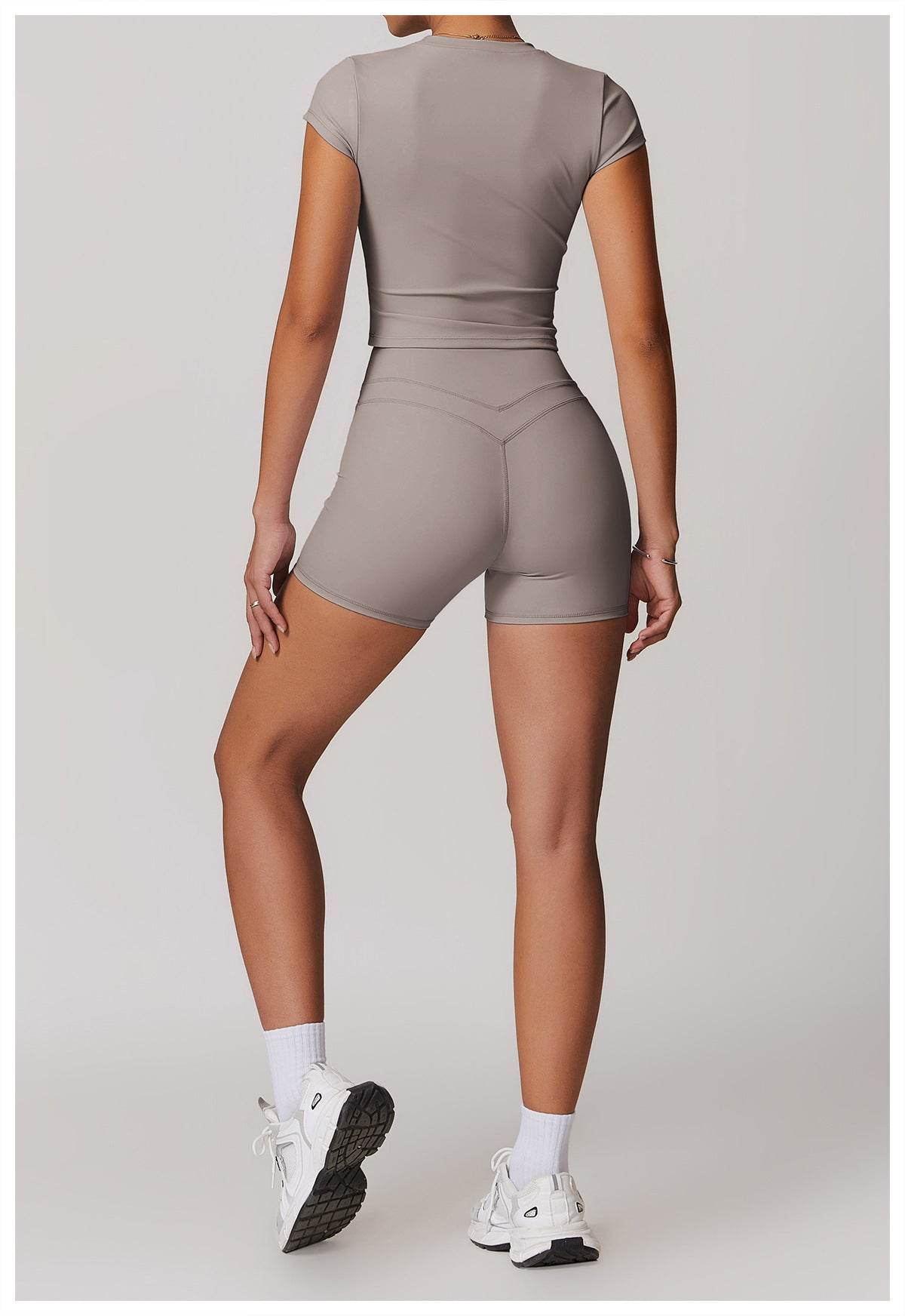 Trendy purple workout set for an energetic workout look - LANIZI