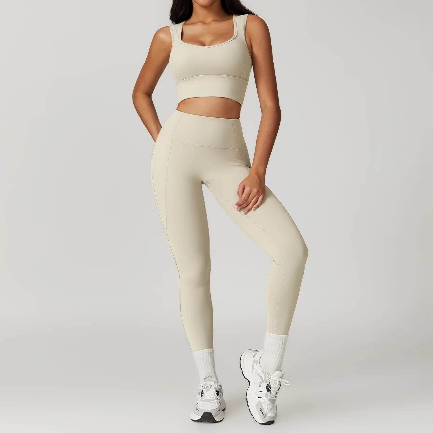 Functional and stylish yoga sets for active women - LANIZI