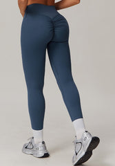 Bold scrunch leggings to enhance curves