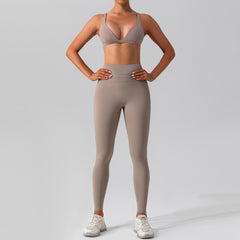High waisted white set for yoga and fitness