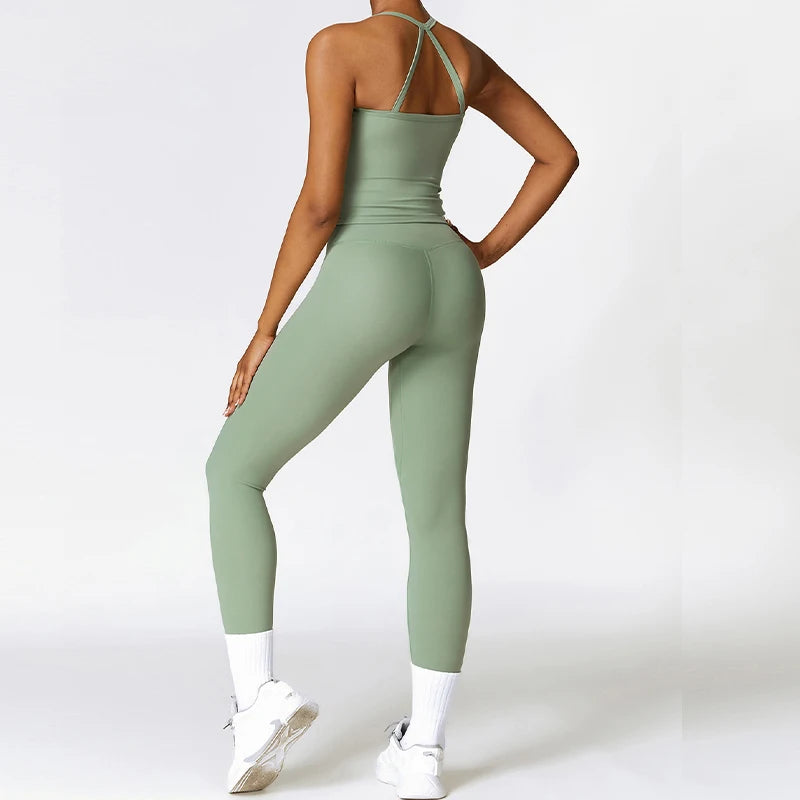 Green leggings: Versatile fashion Item for women