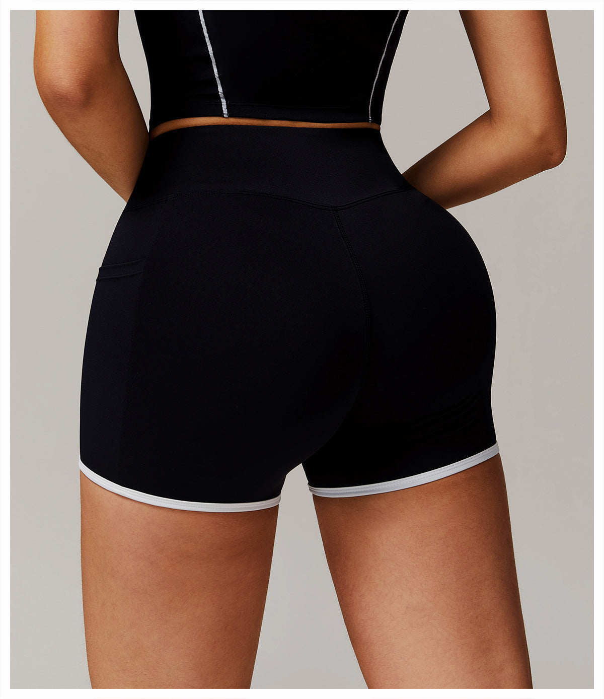 Lightweight classic sports shorts