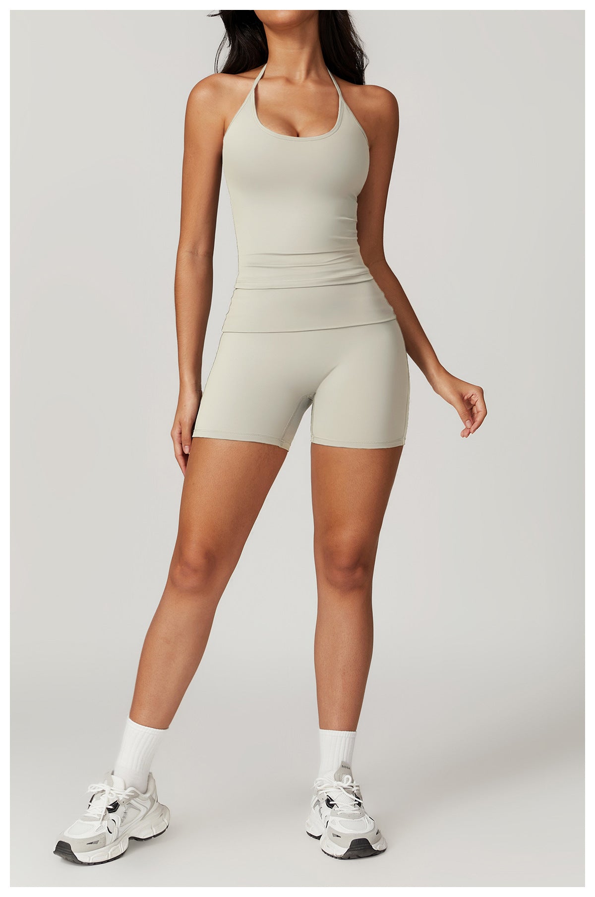 Comfortable and breathable white workout set for gym